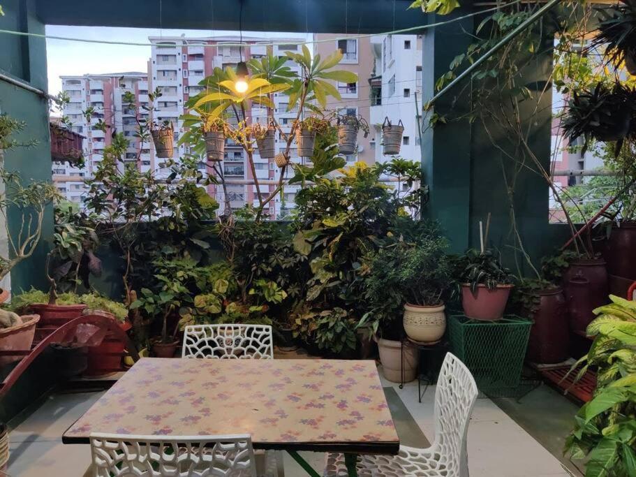 The Nook Rooftop Condo And Garden Gauháti Kültér fotó